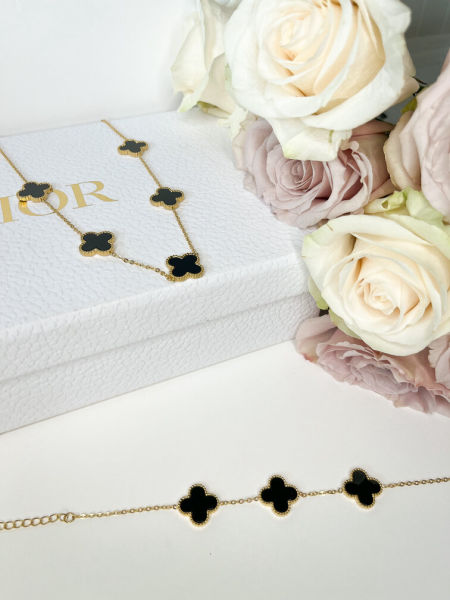 Naszyjnik z koniczynkami-czarny