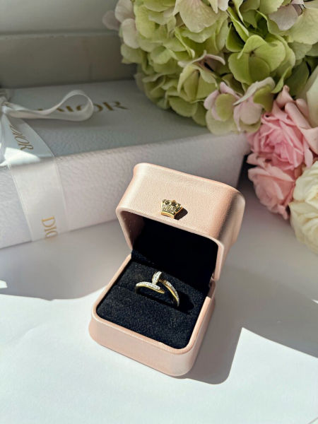 Pierścionek-gwóźdź z diamencików