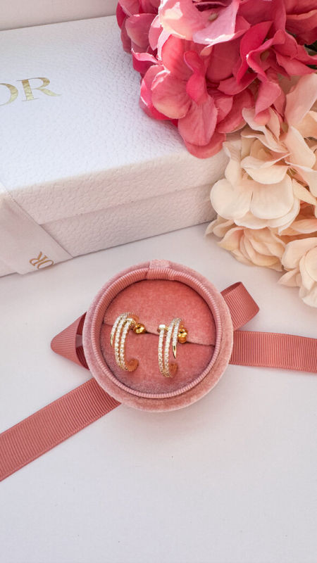 Kolczyki-duże,wiszące gwoździe z diamencikami